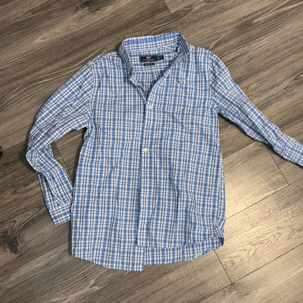 Boys Button Down whale shirt - vineyard vines